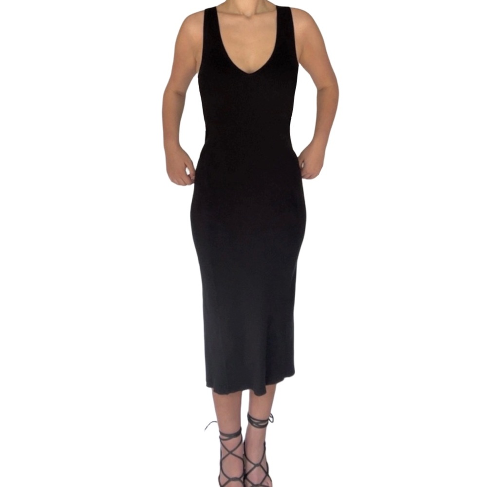 MANO Linda Black Ribbed Midi Dress